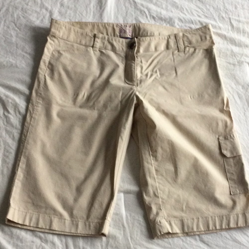 PRICE DROP! Brooks Brothers Women's Tan Cargo Golf Shorts